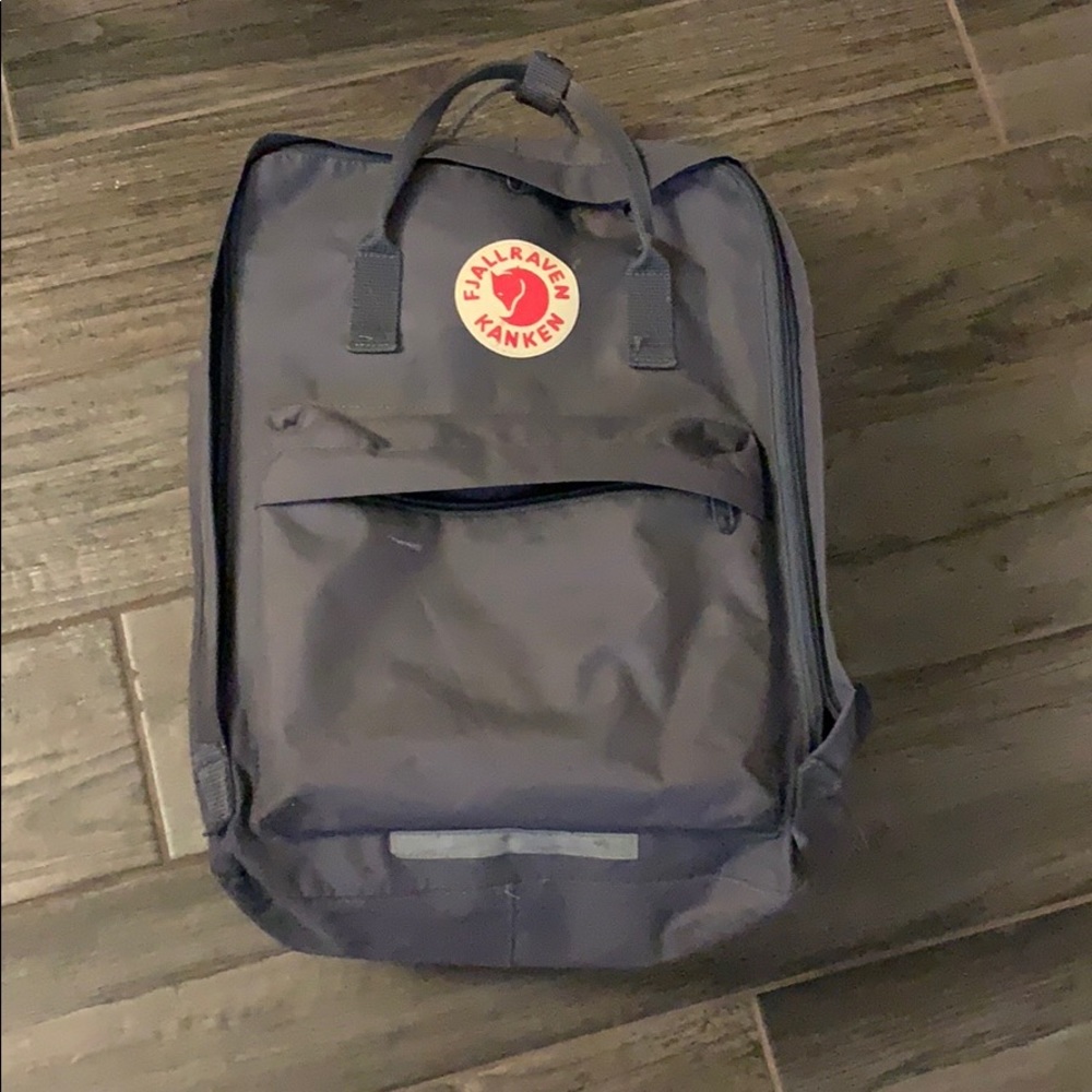 fjallraven kanken 20” backpack